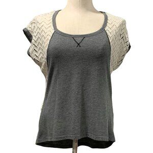 Jolt Womens Small Gray and White Chevron Lace Back Panel Short Sleeve Top